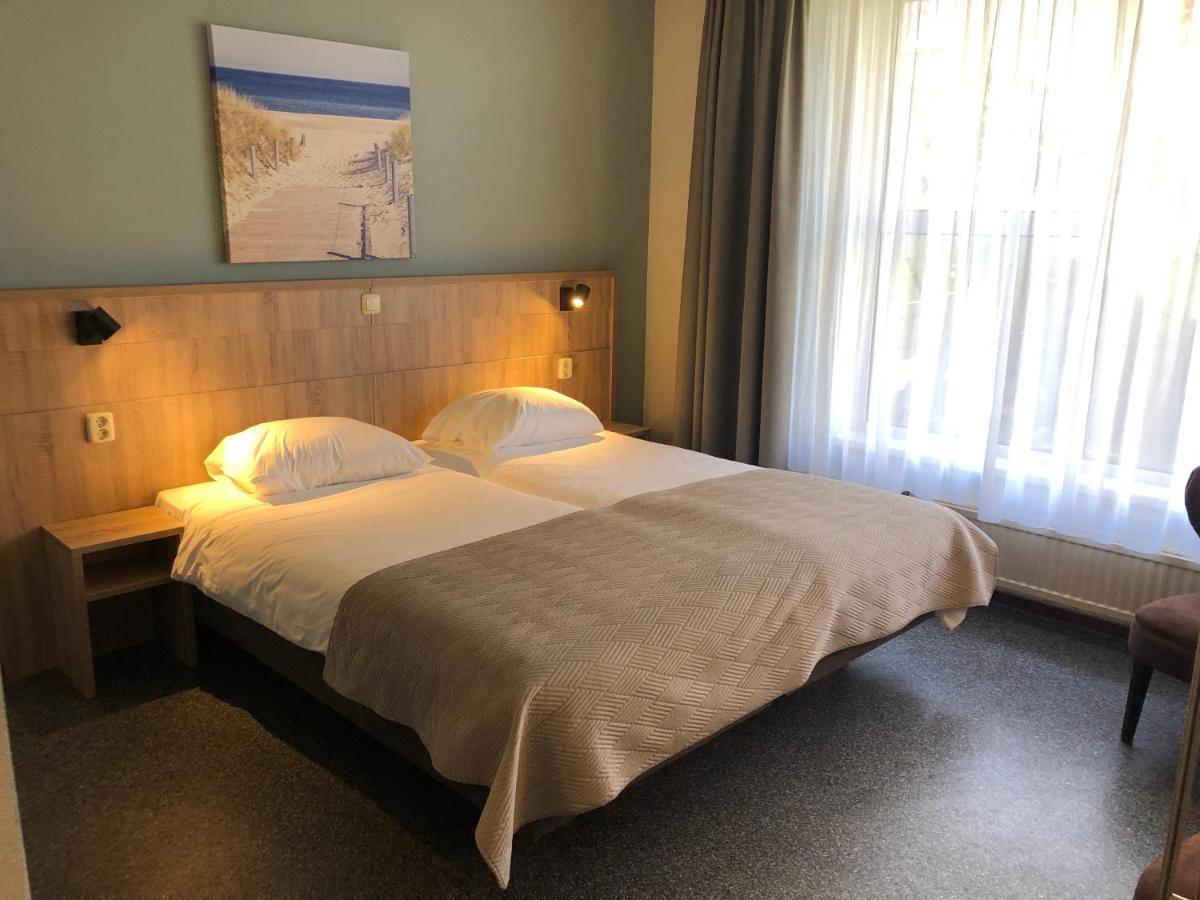Hotel "De Klok" Buren  Esterno foto