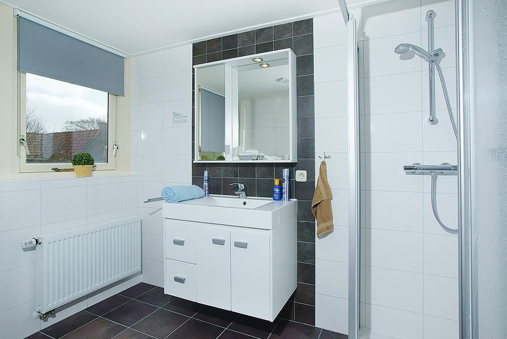 Hotel "De Klok" Buren  Esterno foto