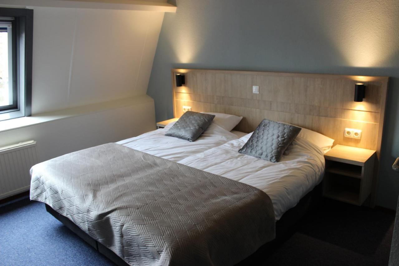 Hotel "De Klok" Buren  Esterno foto